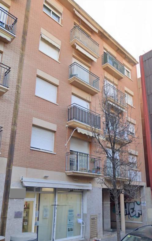 Edificio multifamiliar en zona urbana de Reus